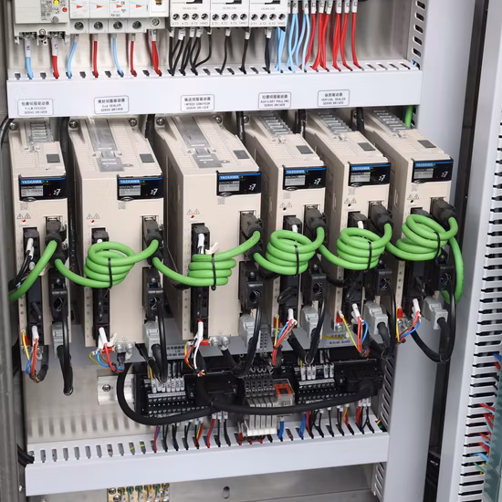 자동 비스킷 인스턴트 국수 차파티 케이크 빵 식품 서보 포장 베개/플로우 랩 팩 2차 그룹 가족 포장 씰링 기계